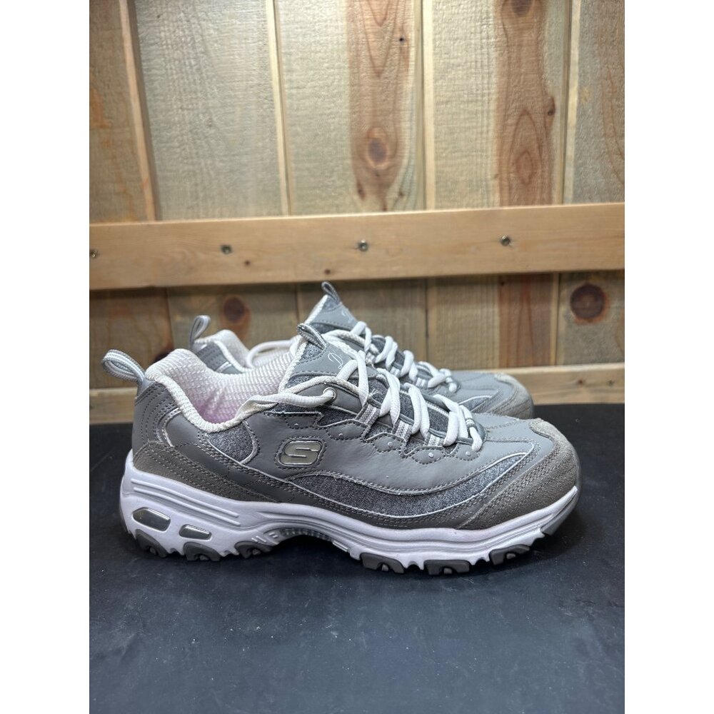 Skechers Womens DLites Gray Sneakers Size 8 Memory Foam Air-Cooled